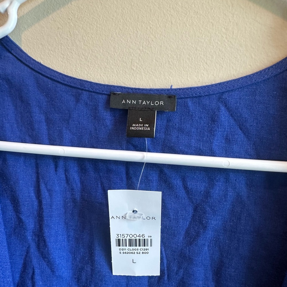 Ann Taylor Blue Ruffled Cap Sleeve Blouse - Picture 3 of 7